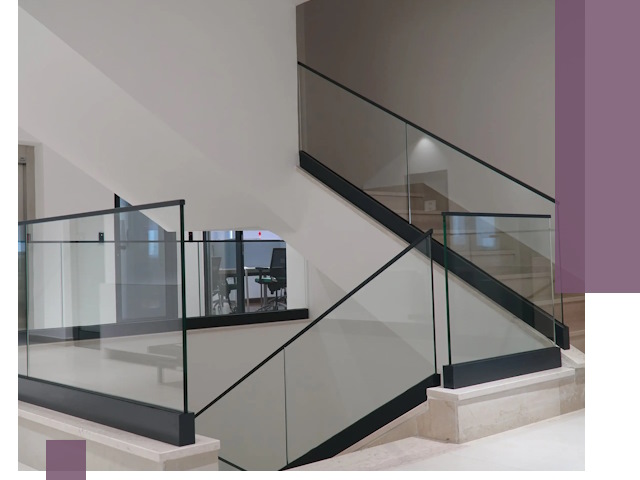 Стеклянные перила премиум-класса с установкой в Минеральных Воде