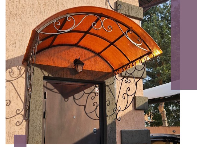 Демонтаж козырьков в Минеральных Воде быстро и безопасно